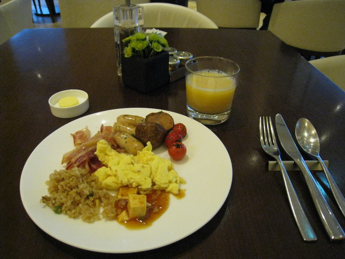 Grand Hyatt Breakfast