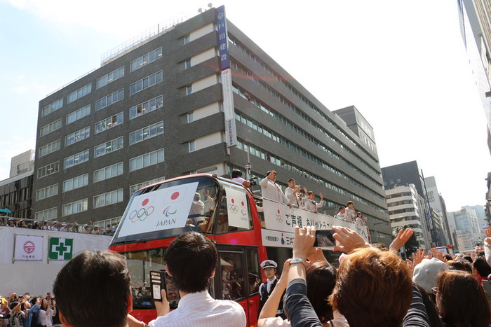 銀座巡遊