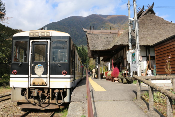 湯野上温泉駅